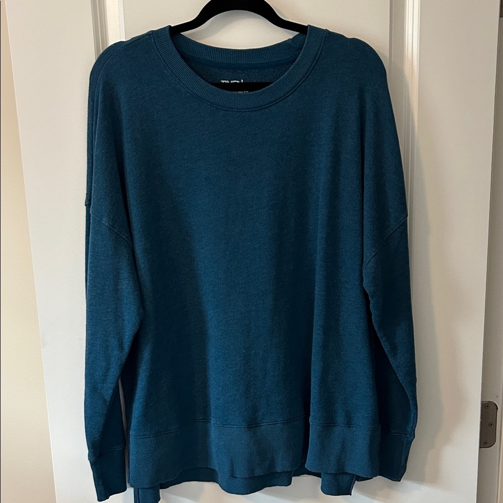 Time and Tru Women's Teal Blue Crewneck Sweater